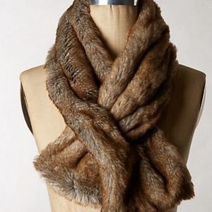 Anthropologie Ascot Womens Faux Fur Scarf